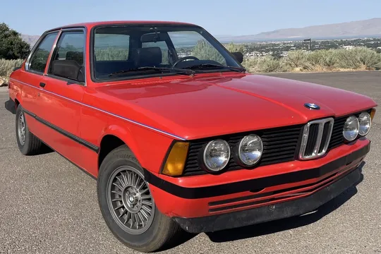 1983 BMW 320i 5-Speed