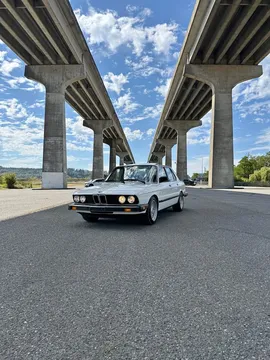 1983 BMW 5 Series 535i Sedan 4D