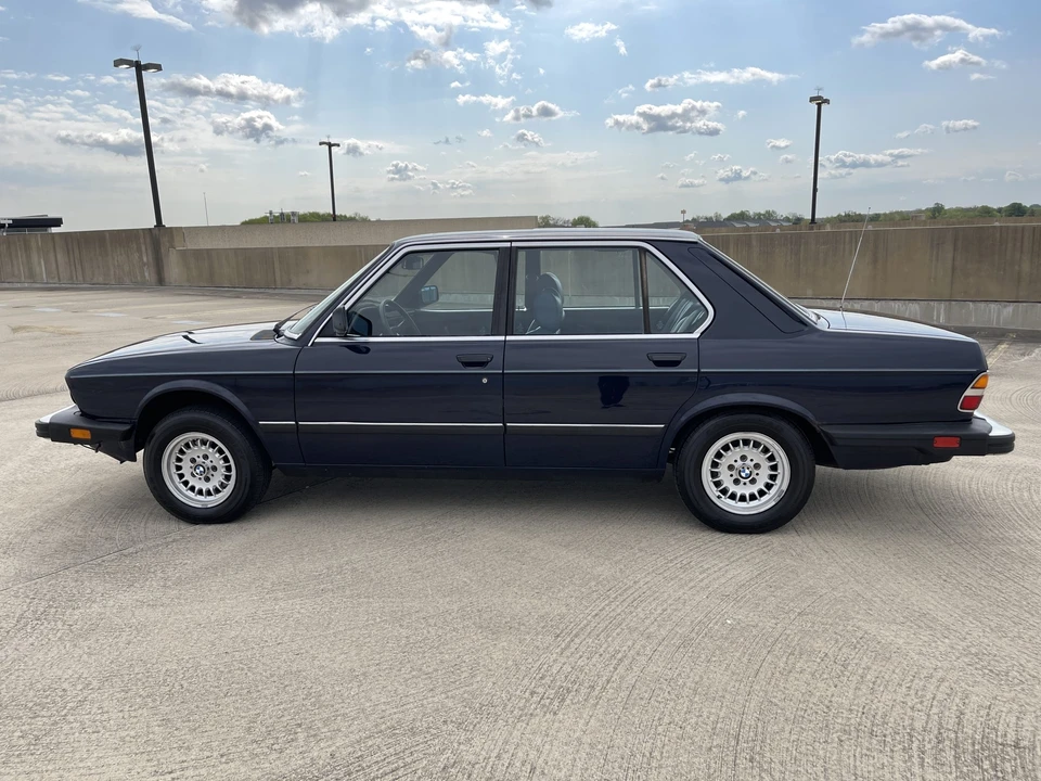 1983 BMW E28 5 Series - Image 11 of 31