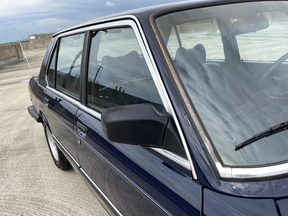 1983 BMW E28 5 Series - Image 17 of 31