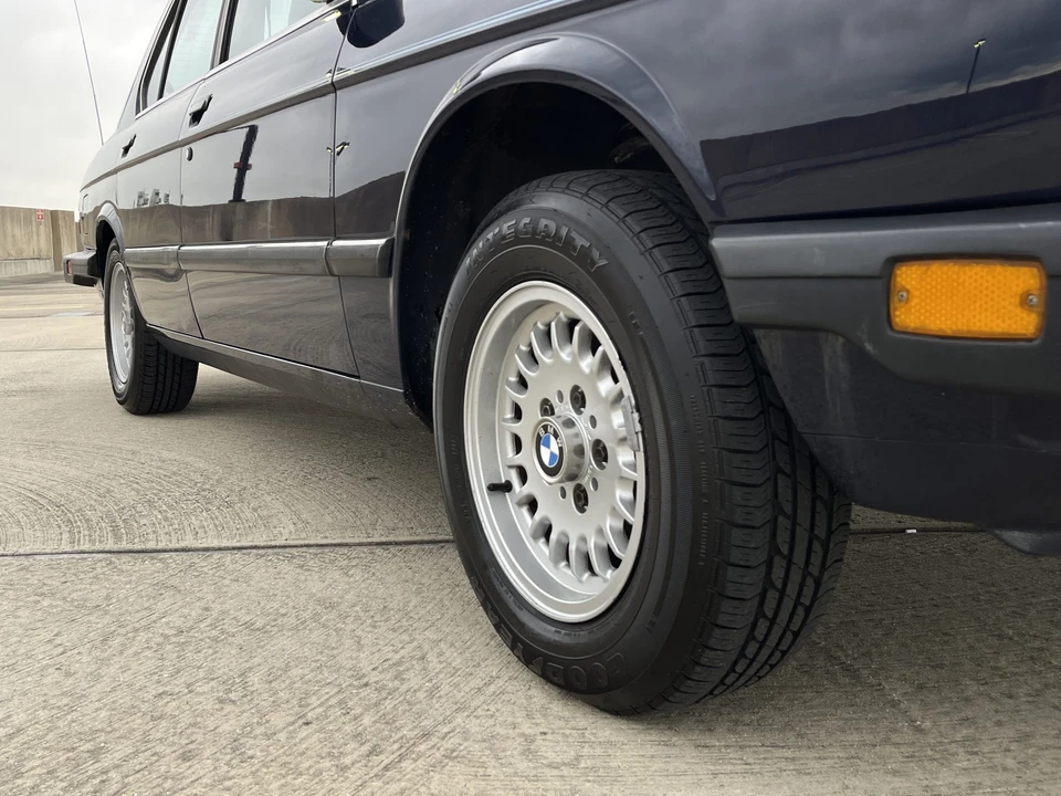 1983 BMW E28 5 Series - Image 15 of 31