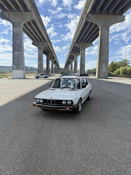 1983 BMW E28 5 Series - Image 2 of 31