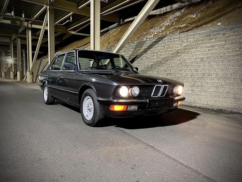 1983 BMW E28 5 Series - Image 30 of 31