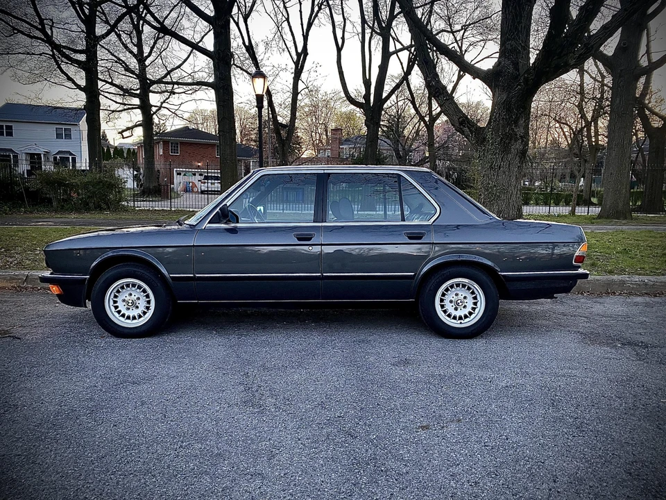 1983 BMW E28 5 Series - Image 18 of 31