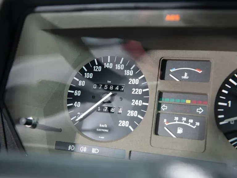 1983 BMW E24 6 Series - Image 14 of 31