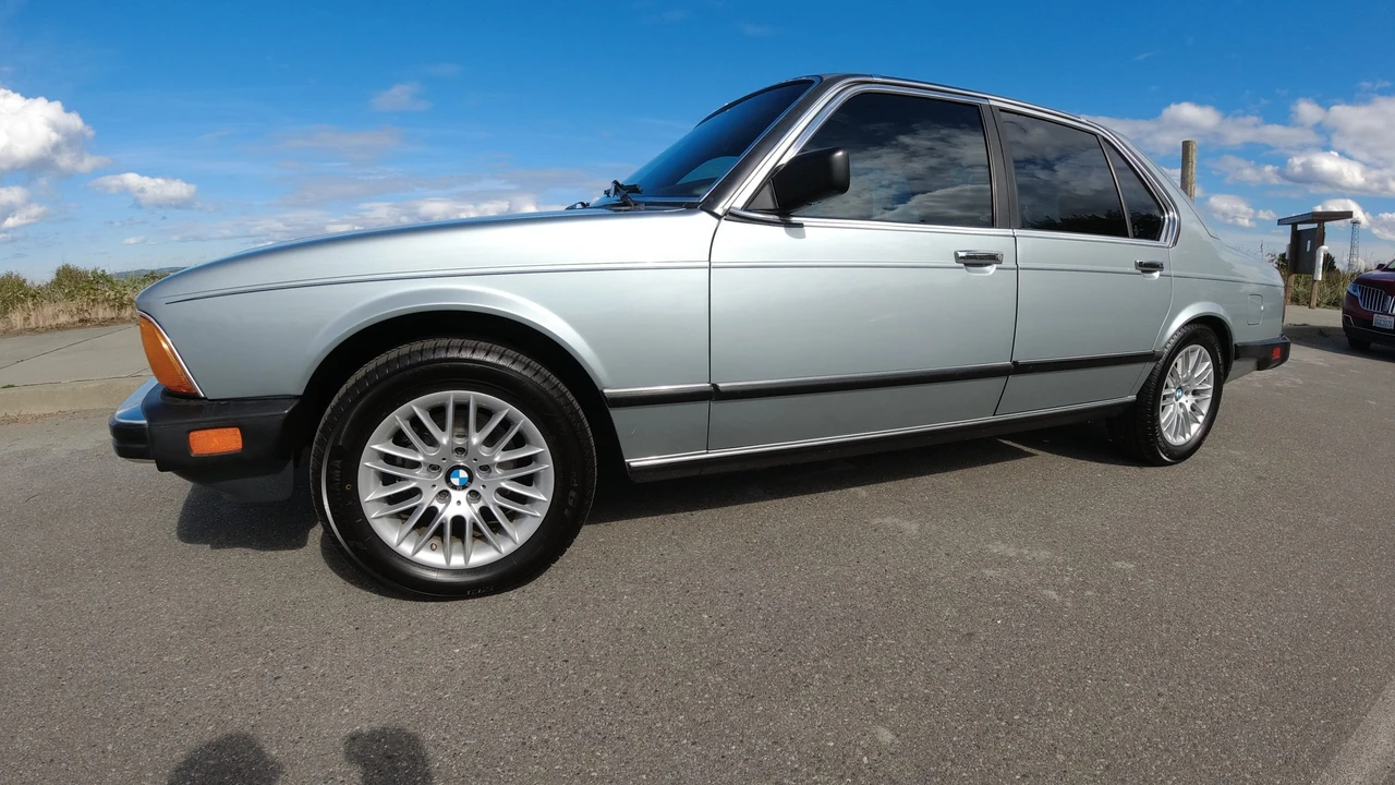 1983 BMW E23 7 Series - Image 4 of 31