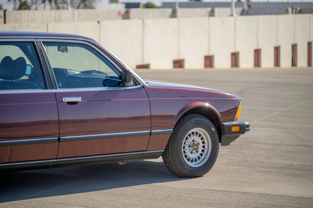 1983 BMW E23 7 Series - Image 30 of 31