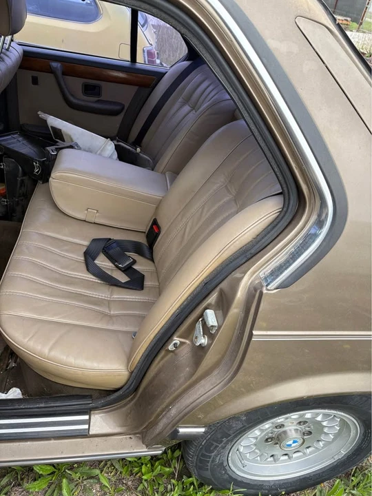 1983 BMW E23 7 Series - Image 12 of 13
