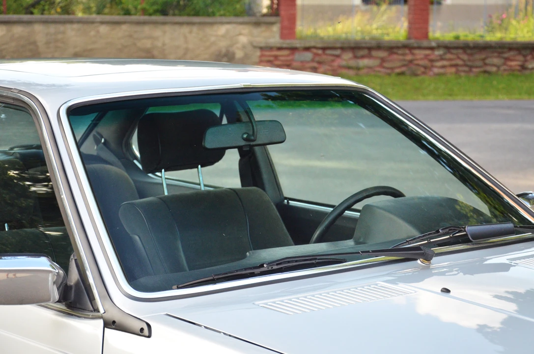 1983 BMW E24 6 Series - Image 14 of 31