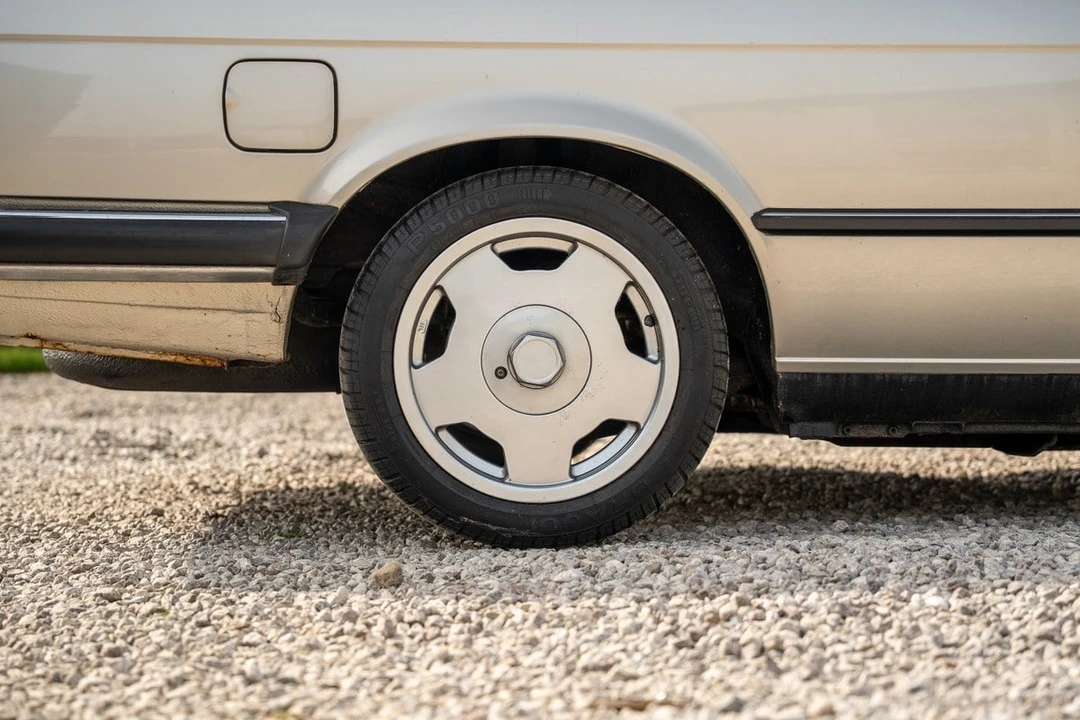 1983 BMW E30 3 Series - Image 22 of 30