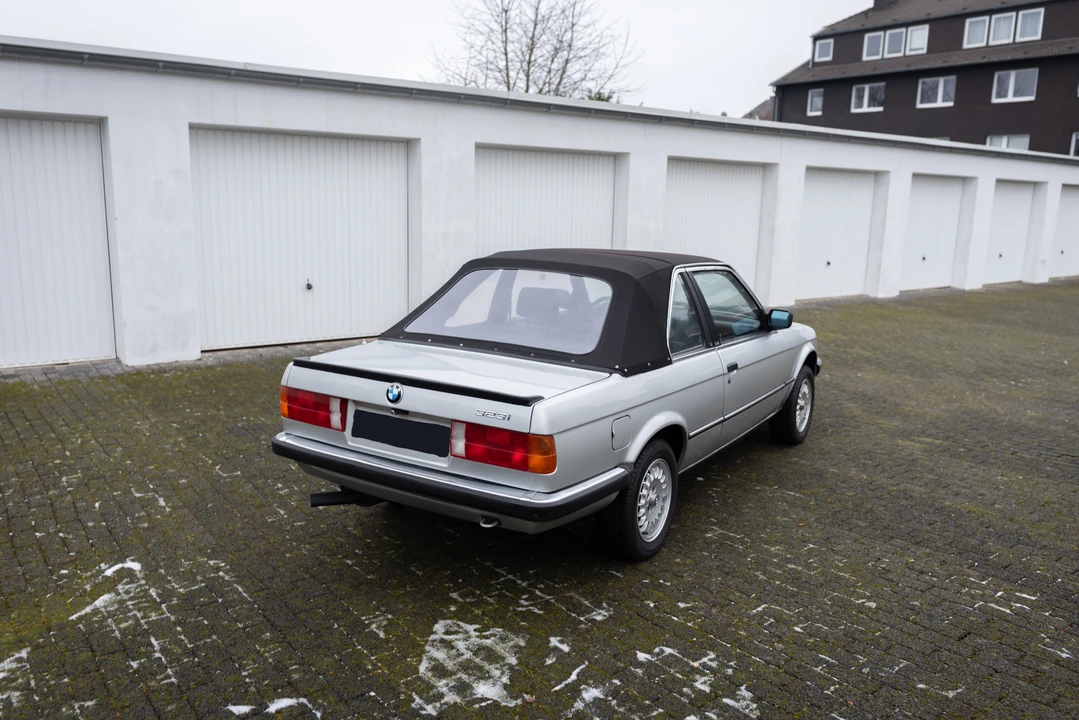 1983 BMW E30 3 Series - Image 13 of 31