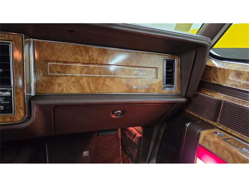 1983 Buick Electra - Image 31 of 31