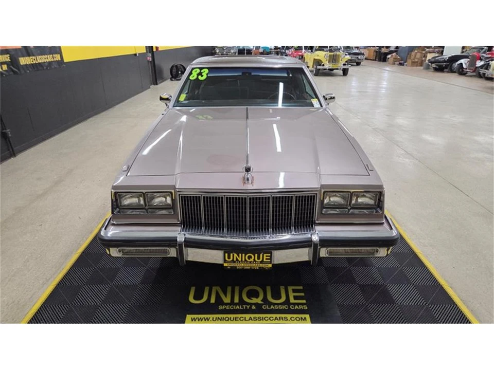 1983 Buick Electra - Image 2 of 31