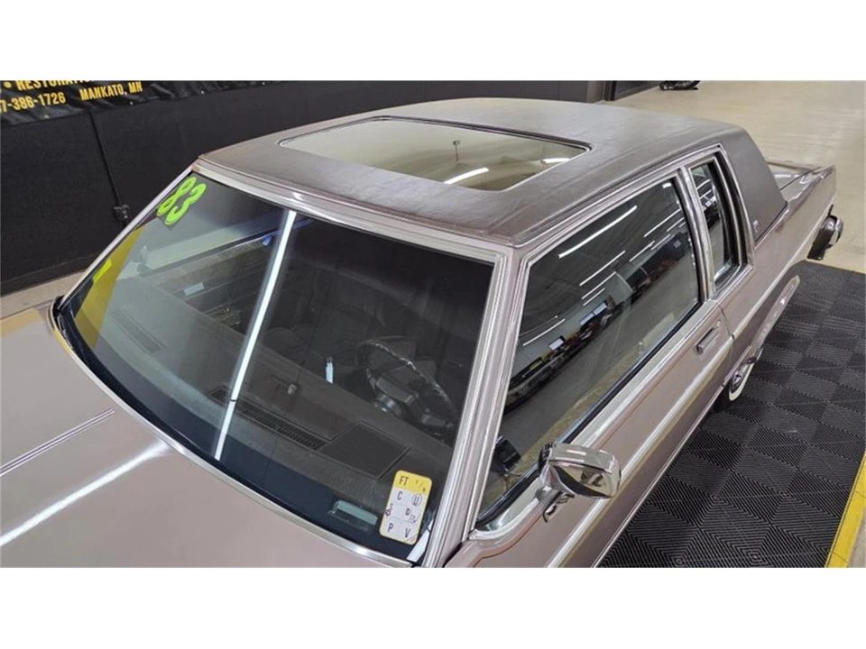 1983 Buick Electra - Image 13 of 31
