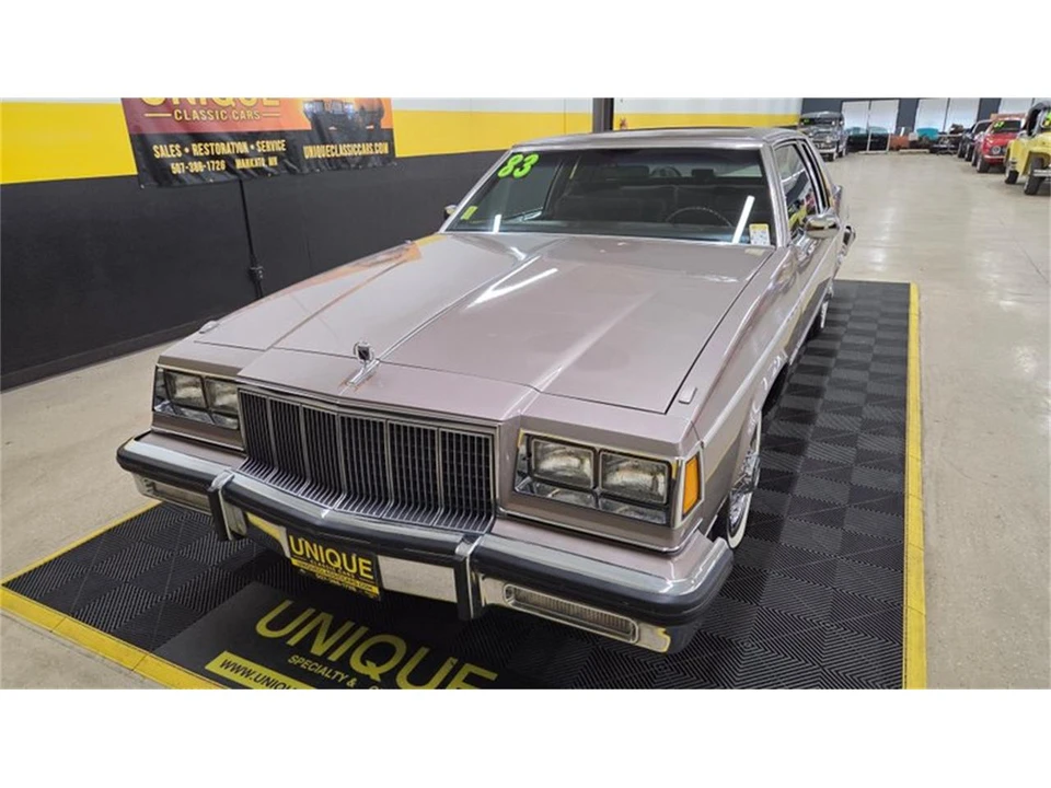1983 Buick Electra - Image 10 of 31