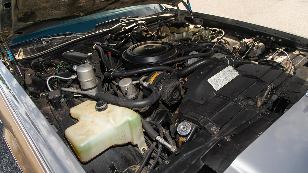 1983 Buick Electra - Image 7 of 12