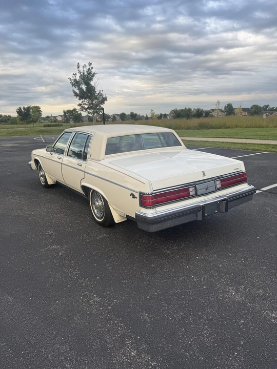 1983 Buick Electra - Image 6 of 31
