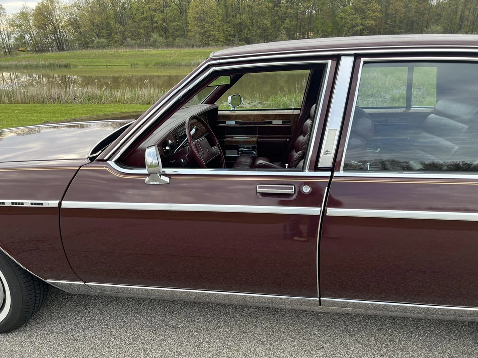 1983 Buick Electra - Image 26 of 31