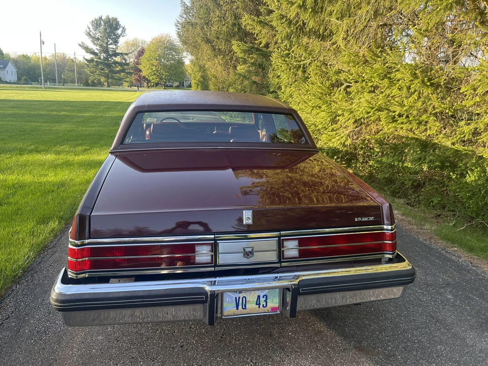 1983 Buick Electra - Image 15 of 31
