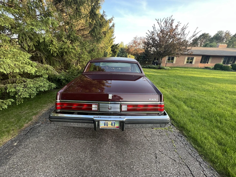 1983 Buick Electra - Image 12 of 31