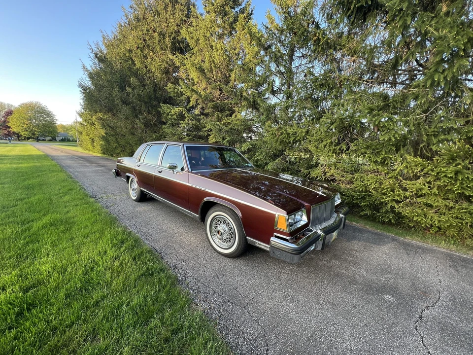 1983 Buick Electra - Image 7 of 31