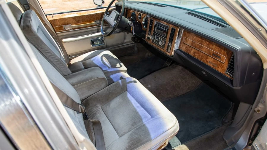1983 Buick Electra - Image 5 of 13