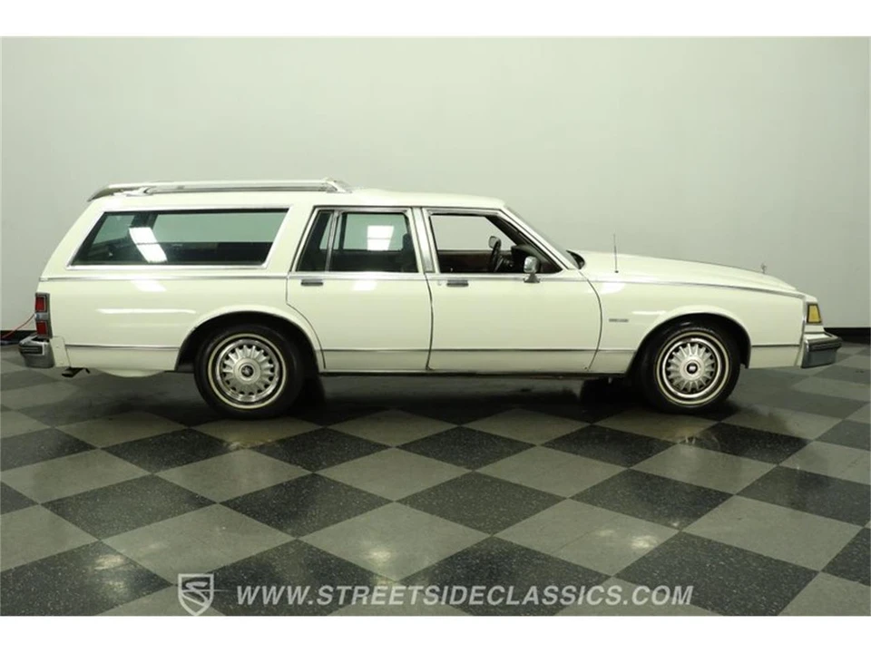 1983 Buick Roadmaster - Image 13 of 31