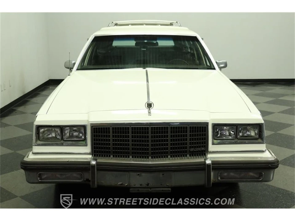 1983 Buick Roadmaster - Image 16 of 31