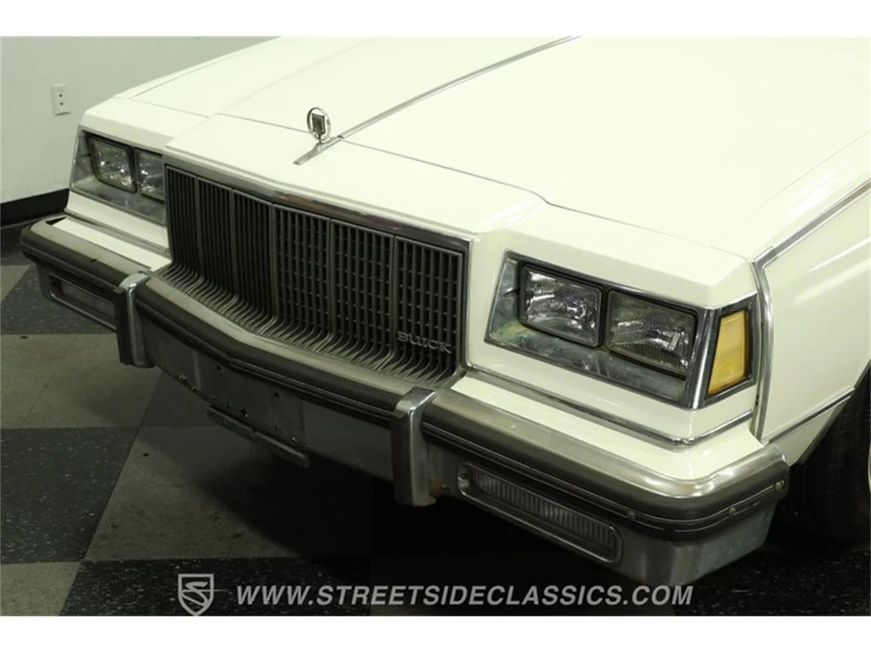 1983 Buick Roadmaster - Image 19 of 31