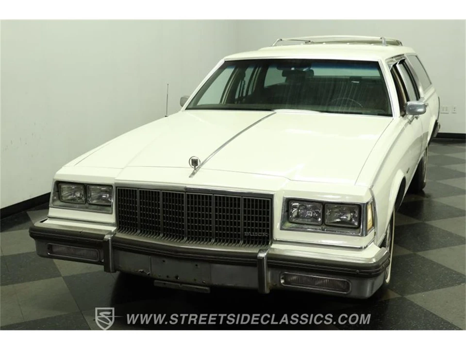 1983 Buick Roadmaster - Image 17 of 31