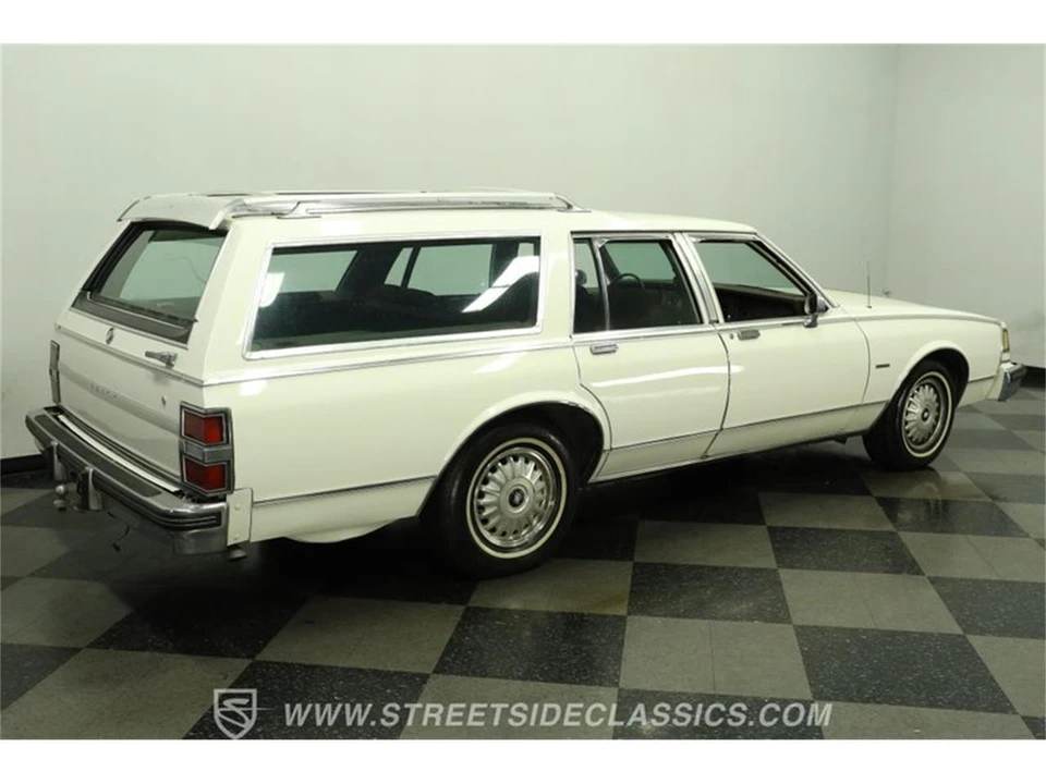 1983 Buick Roadmaster - Image 12 of 31