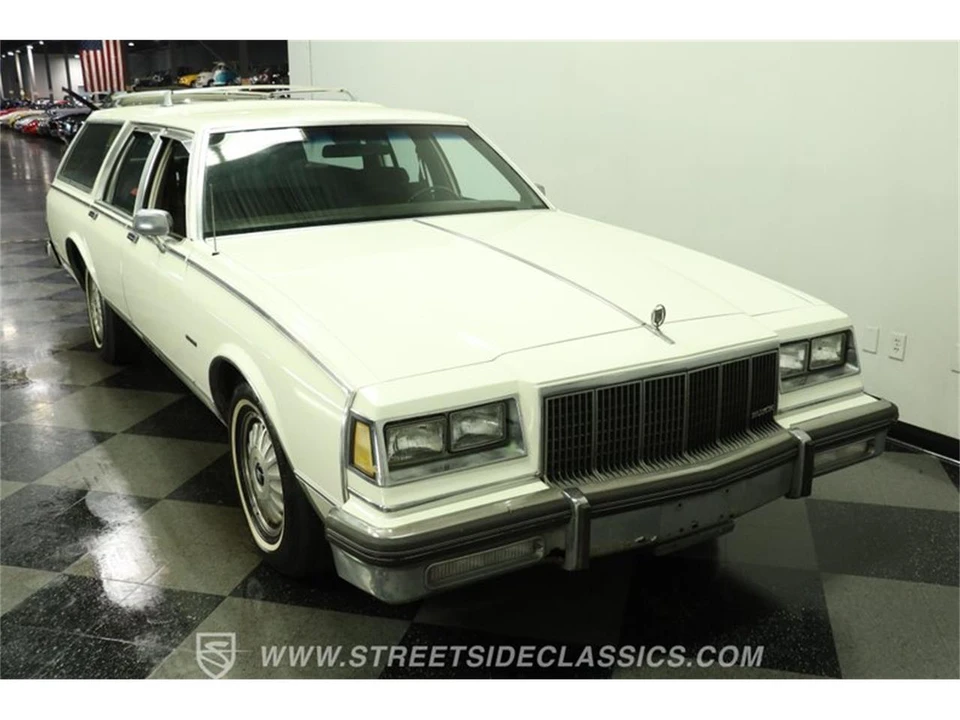 1983 Buick Roadmaster - Image 15 of 31