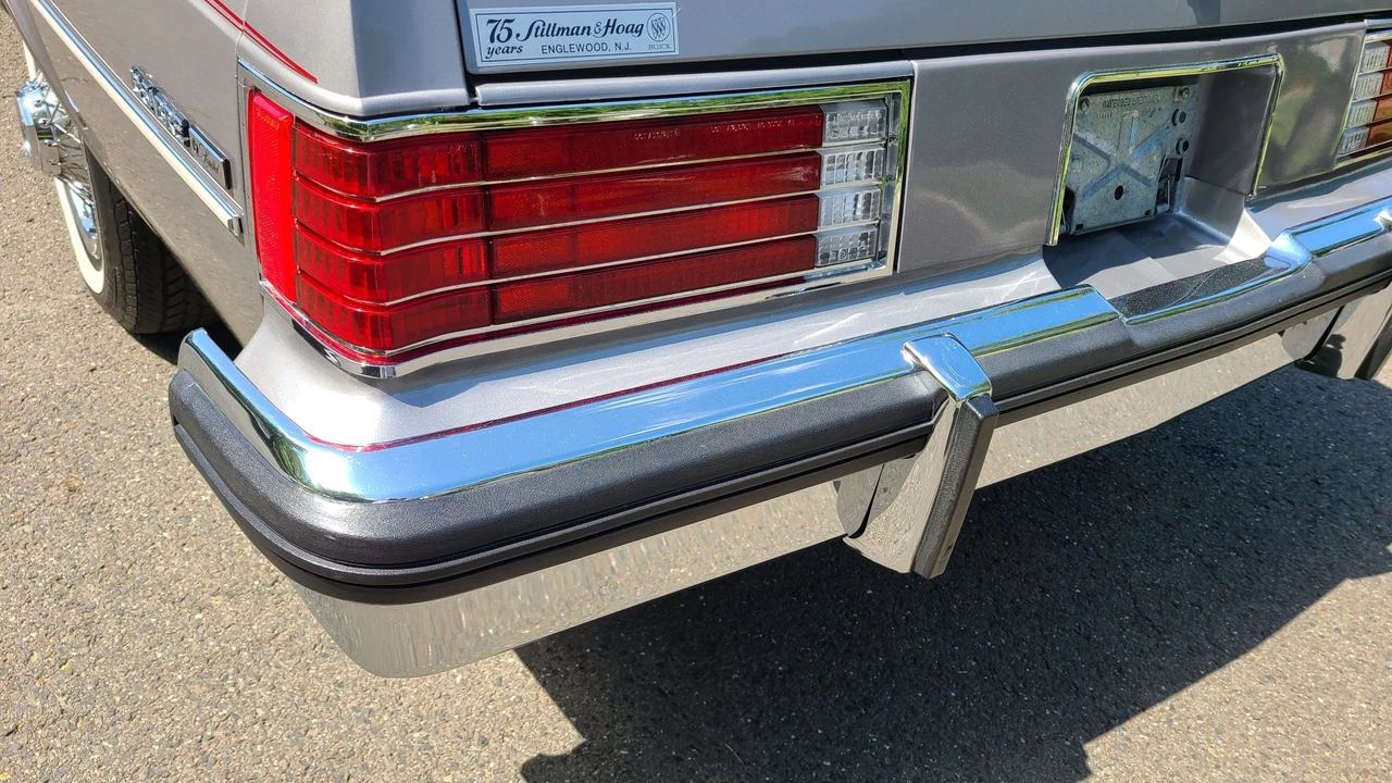 1983 Buick LeSabre - Image 15 of 31