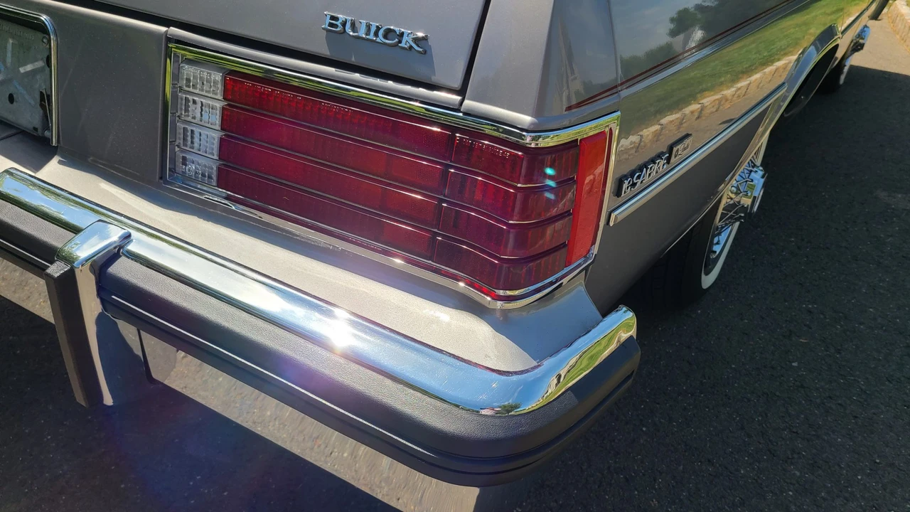 1983 Buick LeSabre - Image 20 of 31