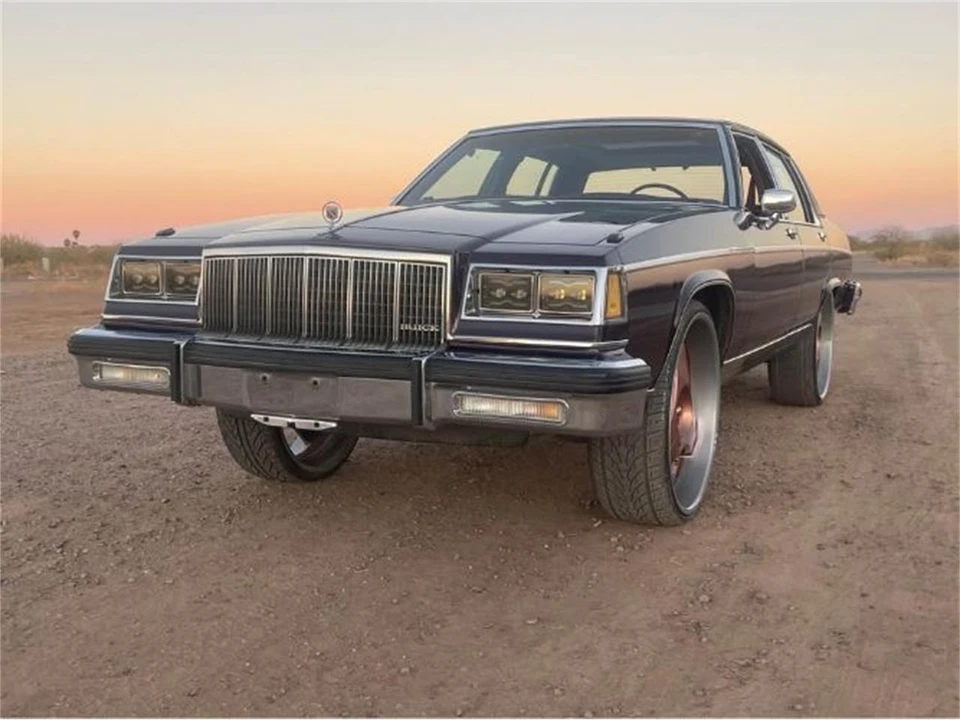 1983 Buick Park Avenue - Image 8 of 15