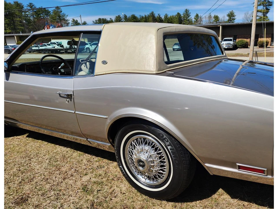 1983 Buick Riviera 4th-7th Gen - Image 14 of 31