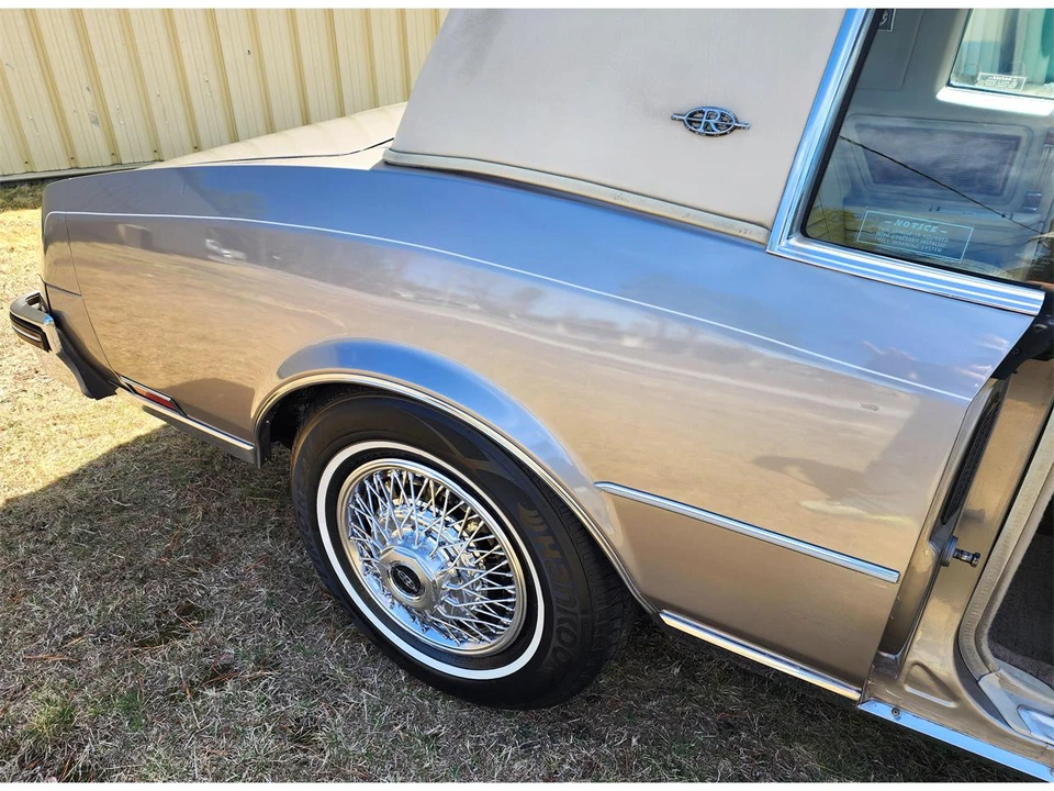 1983 Buick Riviera 4th-7th Gen - Image 16 of 31