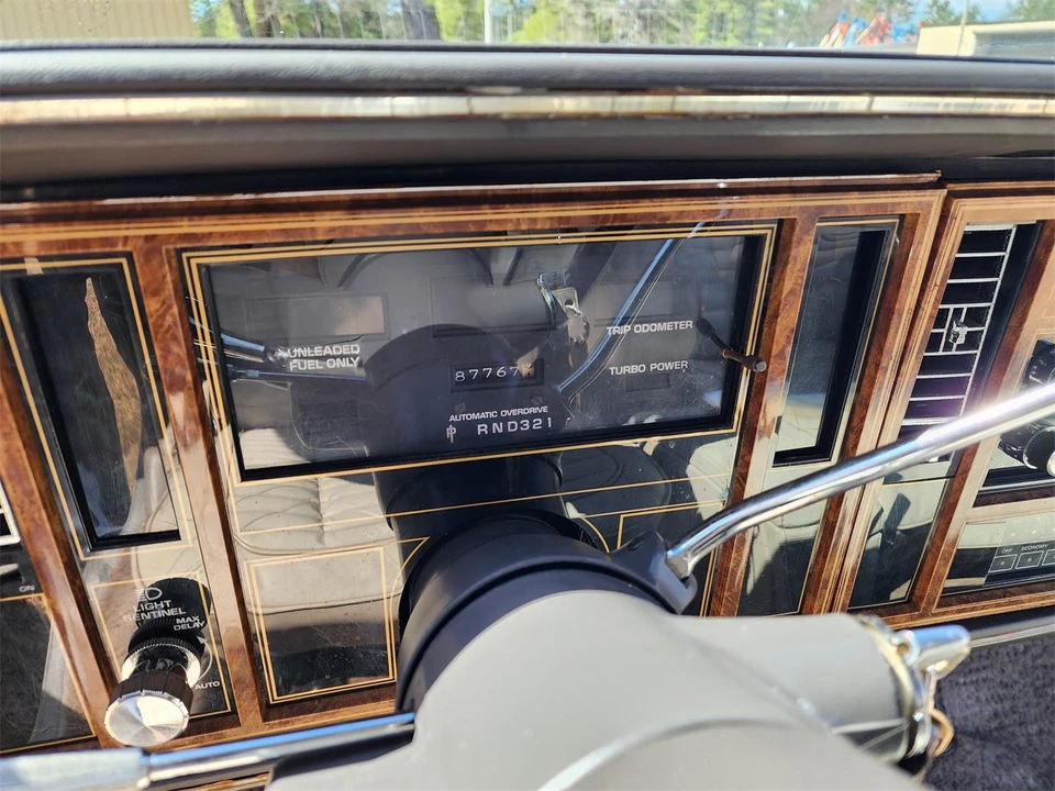 1983 Buick Riviera 4th-7th Gen - Image 22 of 31