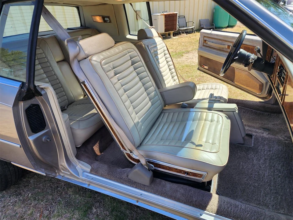 1983 Buick Riviera 4th-7th Gen - Image 25 of 31
