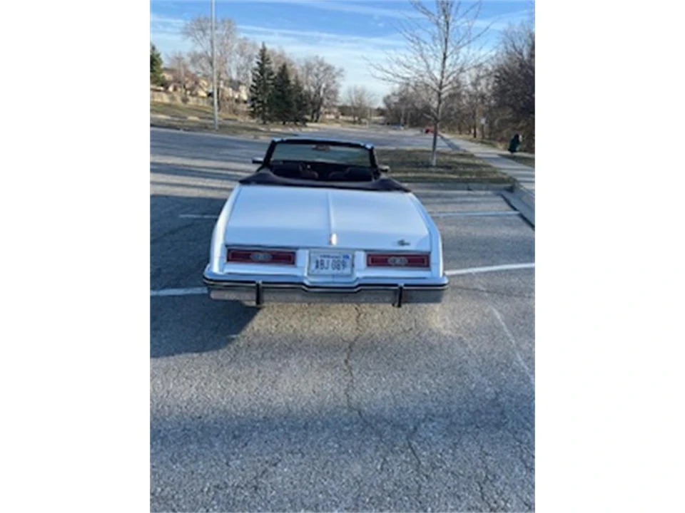1983 Buick Riviera 4th-7th Gen - Image 3 of 19