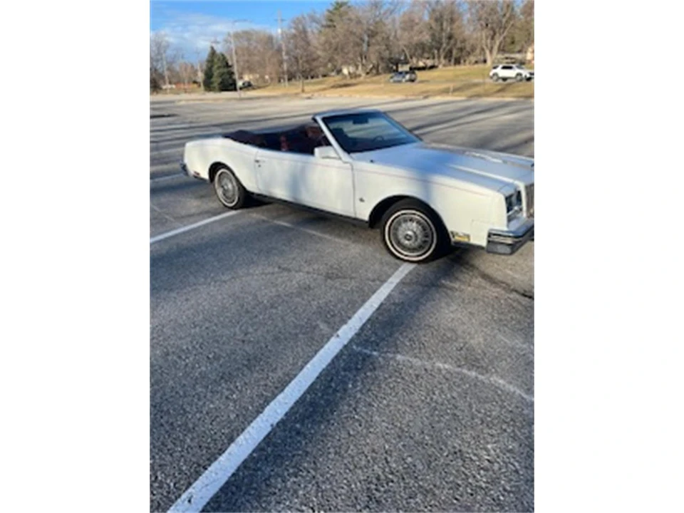 1983 Buick Riviera 4th-7th Gen - Image 5 of 19