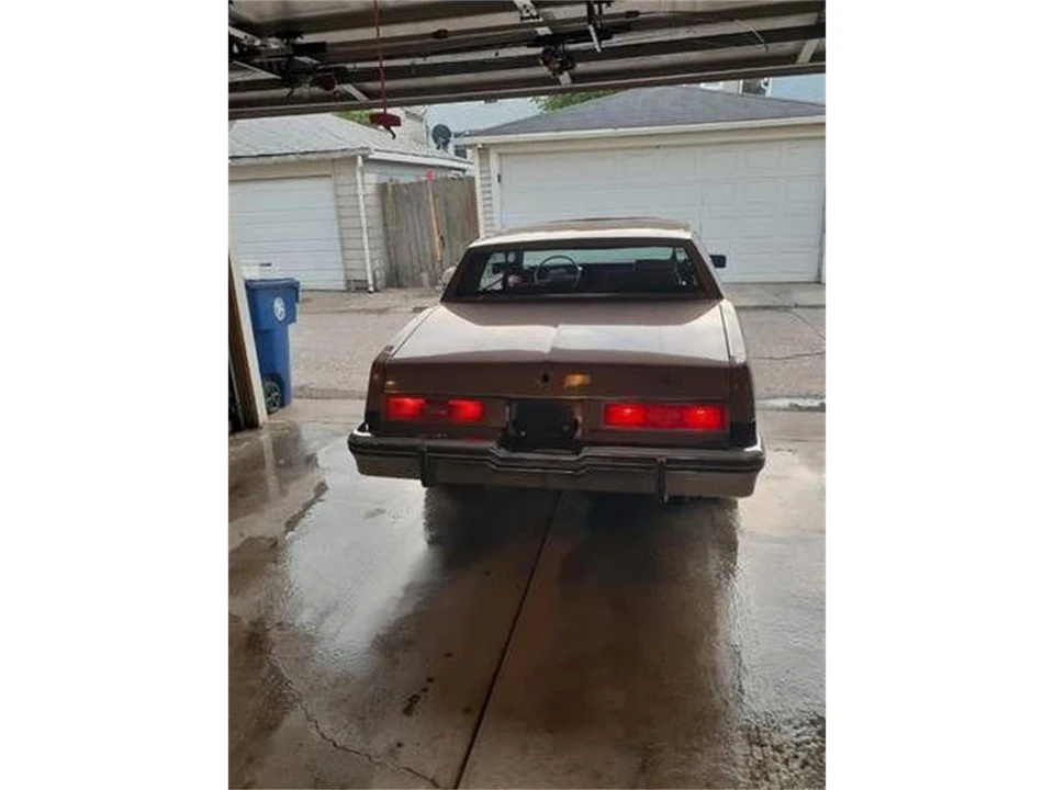 1983 Buick Riviera 4th-7th Gen - Image 4 of 21