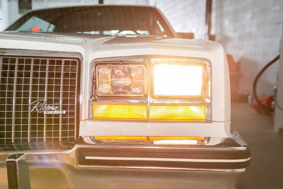 1983 Buick Riviera 4th-7th Gen - Image 27 of 31