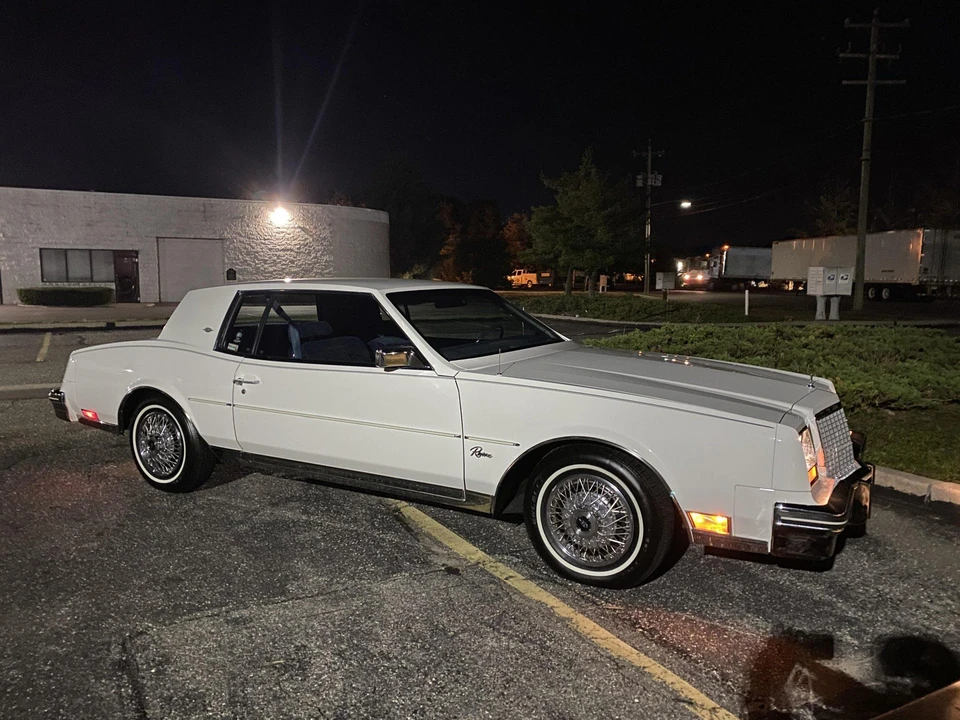1983 Buick Riviera 4th-7th Gen - Image 19 of 31