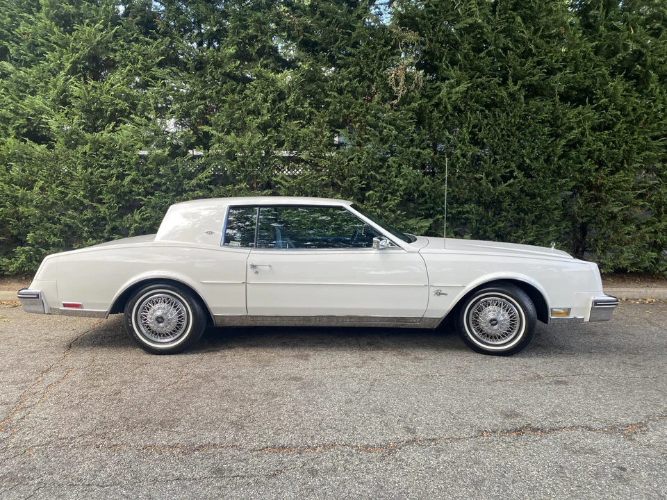 1983 Buick Riviera 4th-7th Gen - Image 12 of 31