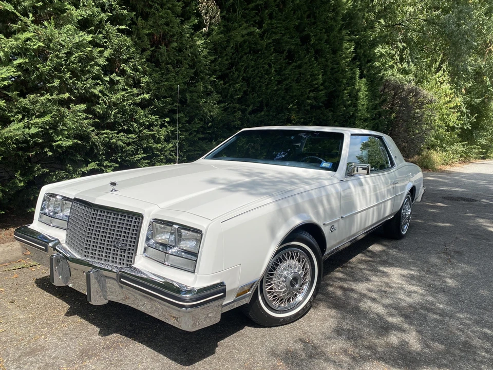1983 Buick Riviera 4th-7th Gen - Image 9 of 31