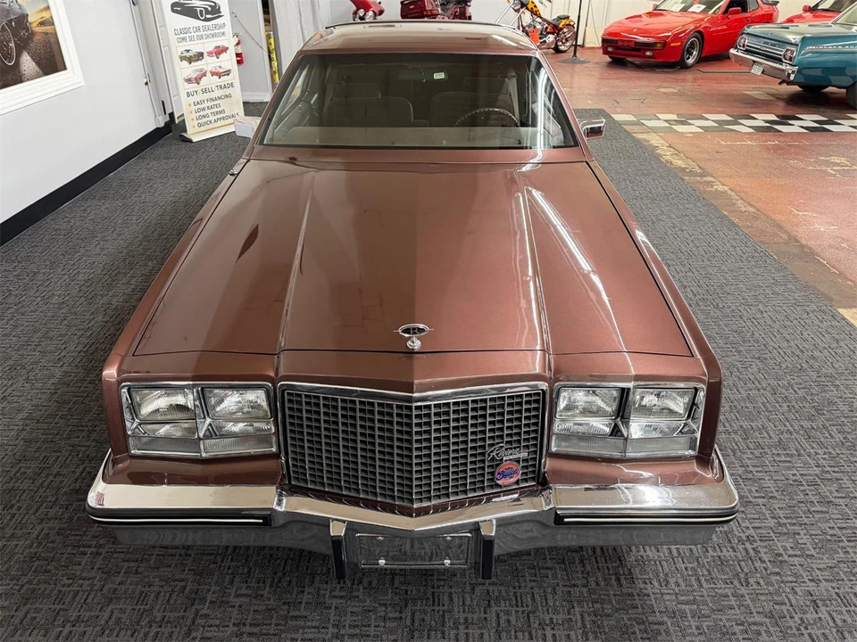 1983 Buick Riviera 4th-7th Gen - Image 5 of 31