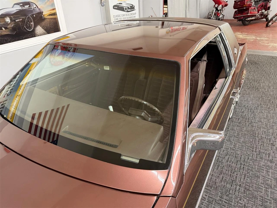 1983 Buick Riviera 4th-7th Gen - Image 9 of 31
