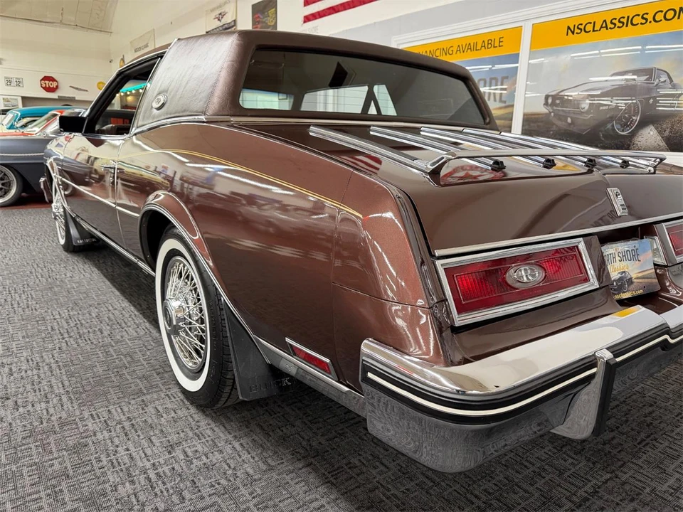 1983 Buick Riviera 4th-7th Gen - Image 21 of 31