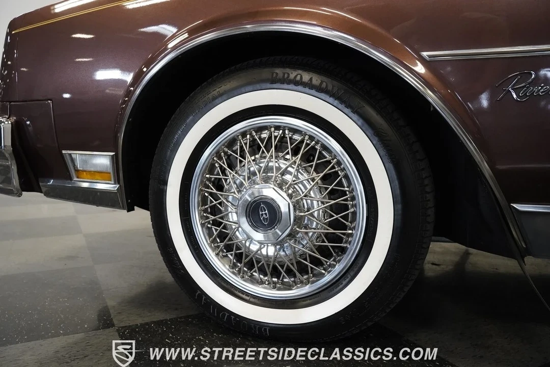 1983 Buick Riviera 4th-7th Gen - Image 18 of 21